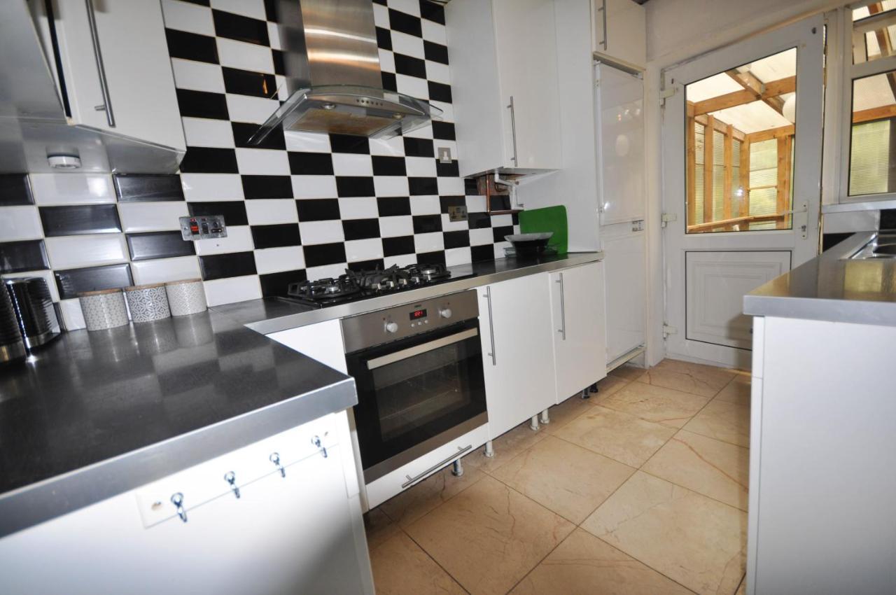 Modern 2 Bed Luton (Bedfordshire)